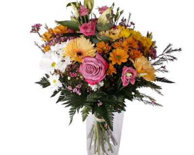 OASIS. Ramo de margaritas, lisianthus, lilium oriental, gerberas y flor de cera. Floristería Pétalos · Tienda Online. Alcalá de Henares, Madrid.