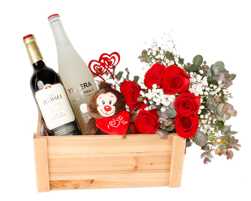 Caja Romática San Valentín. Floristería Pétalos · Tienda Online. Gran selección de complementos florales: jarrones, maceteros, cestas para flores y plantas. Haz tu pedido online y recibe el envío en tu domicilio.