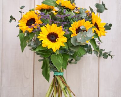 Ramo de flores Girasoles · Especial Día de La Madre · Floristería Pétalos Online en Alcalá de Henares, Madrid.